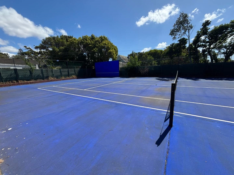 5 Bedroom Property for Sale in Walmer Eastern Cape